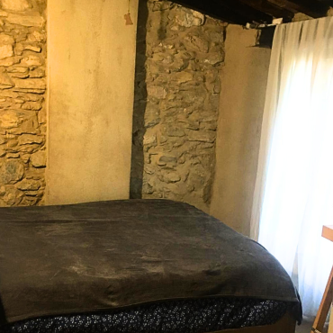 Oasi di Tranquillità con Vista Panoramica a un Passo dal Mare